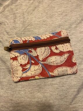 Sari Bari Small Pouch Bag w/ Zipper Closure